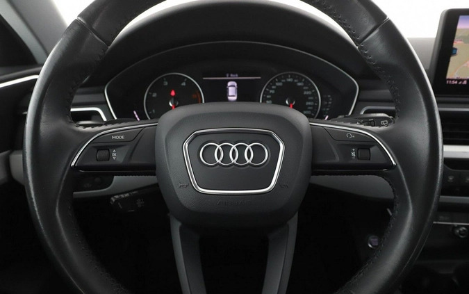Audi A4 cena 79000 przebieg: 142330, rok produkcji 2018 z Lublin małe 352